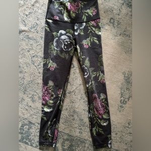 Lululemon Midi Floral Leggings